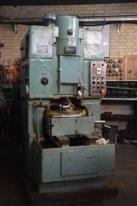 Soviet Shaping machine: capable of shaping internal and external gears up to a maximum diameter of 30 cm